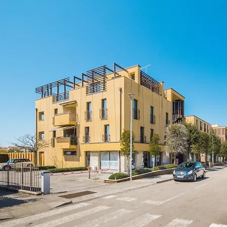 Apartment Residence Porec Апартаменты *